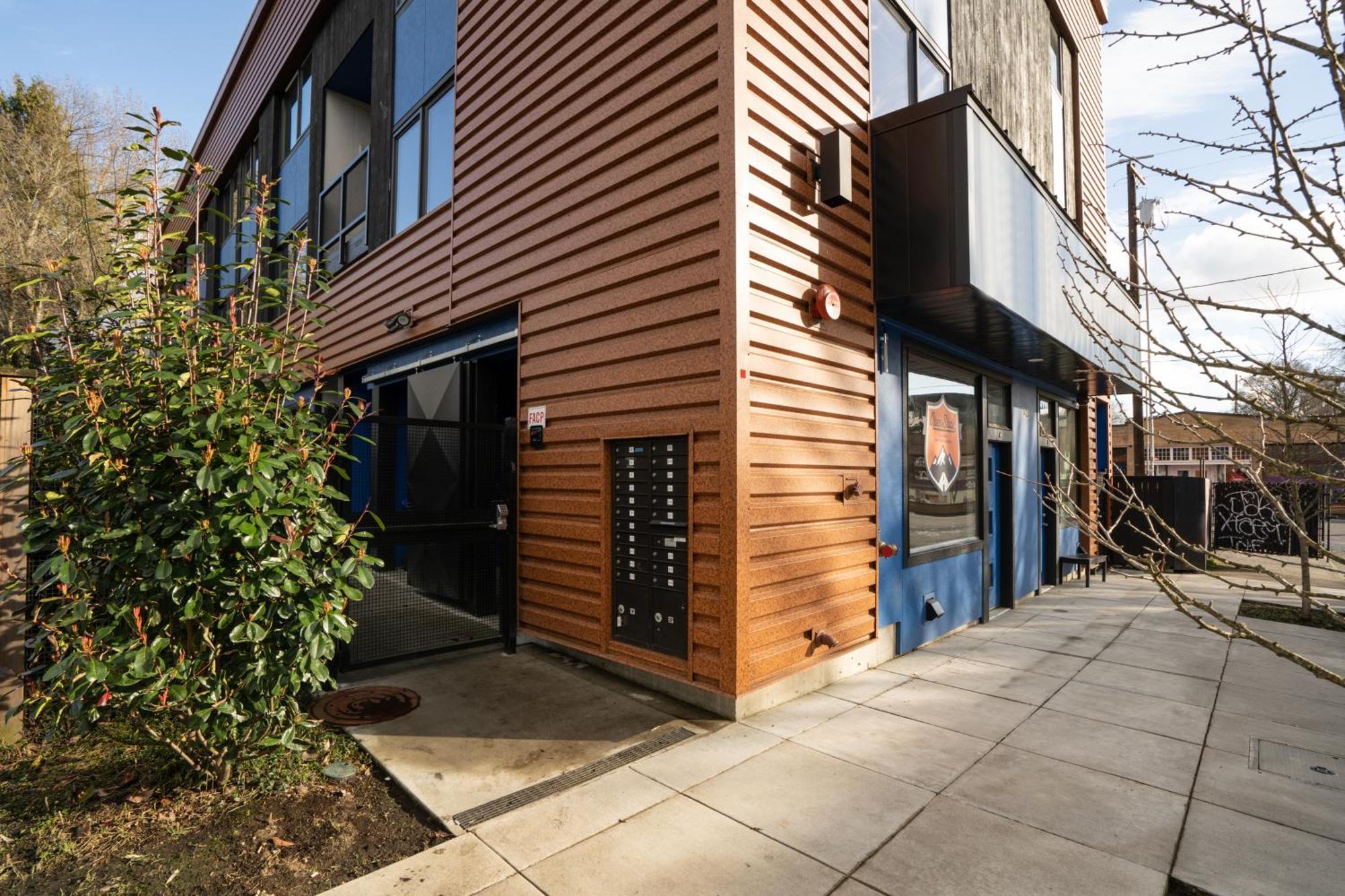 The Mid-century In - Thrift & Eat Portland