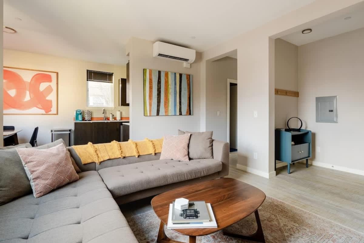Apartment The Mid-century In - Thrift & Eat Portland